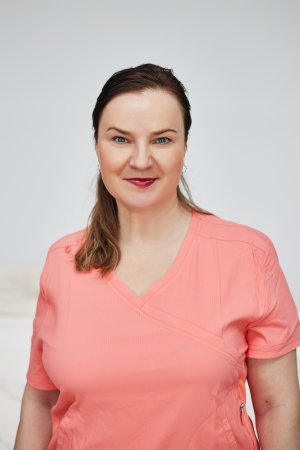 Dr. Natalia Szlarb
