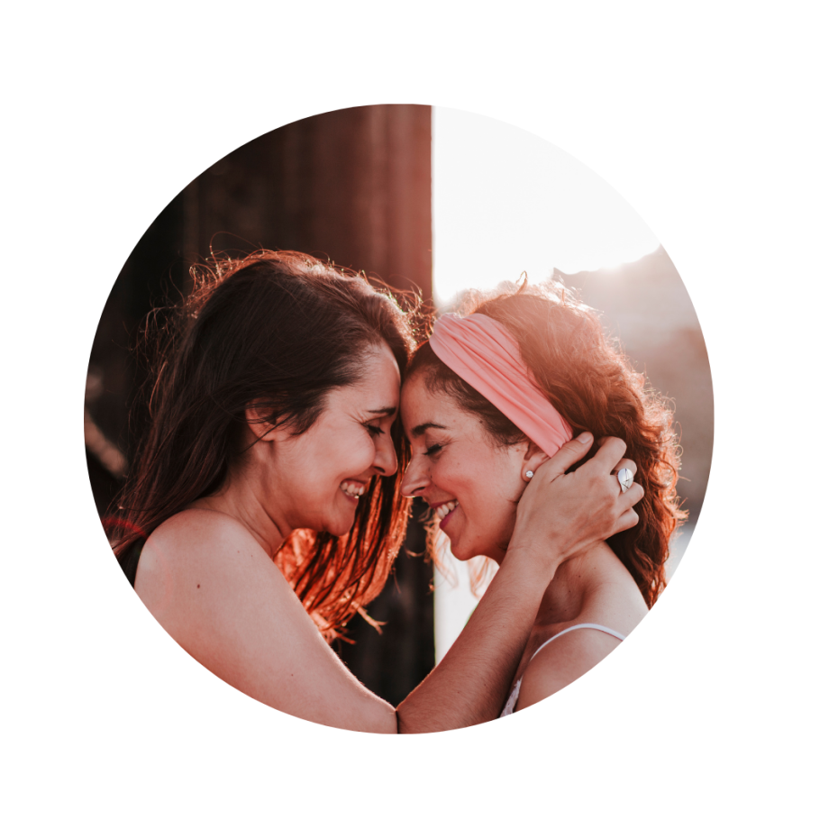 Lesbisches Paar glücklich